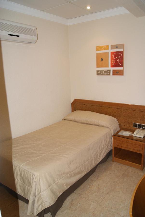 Hostal Moreno Silla Exterior photo