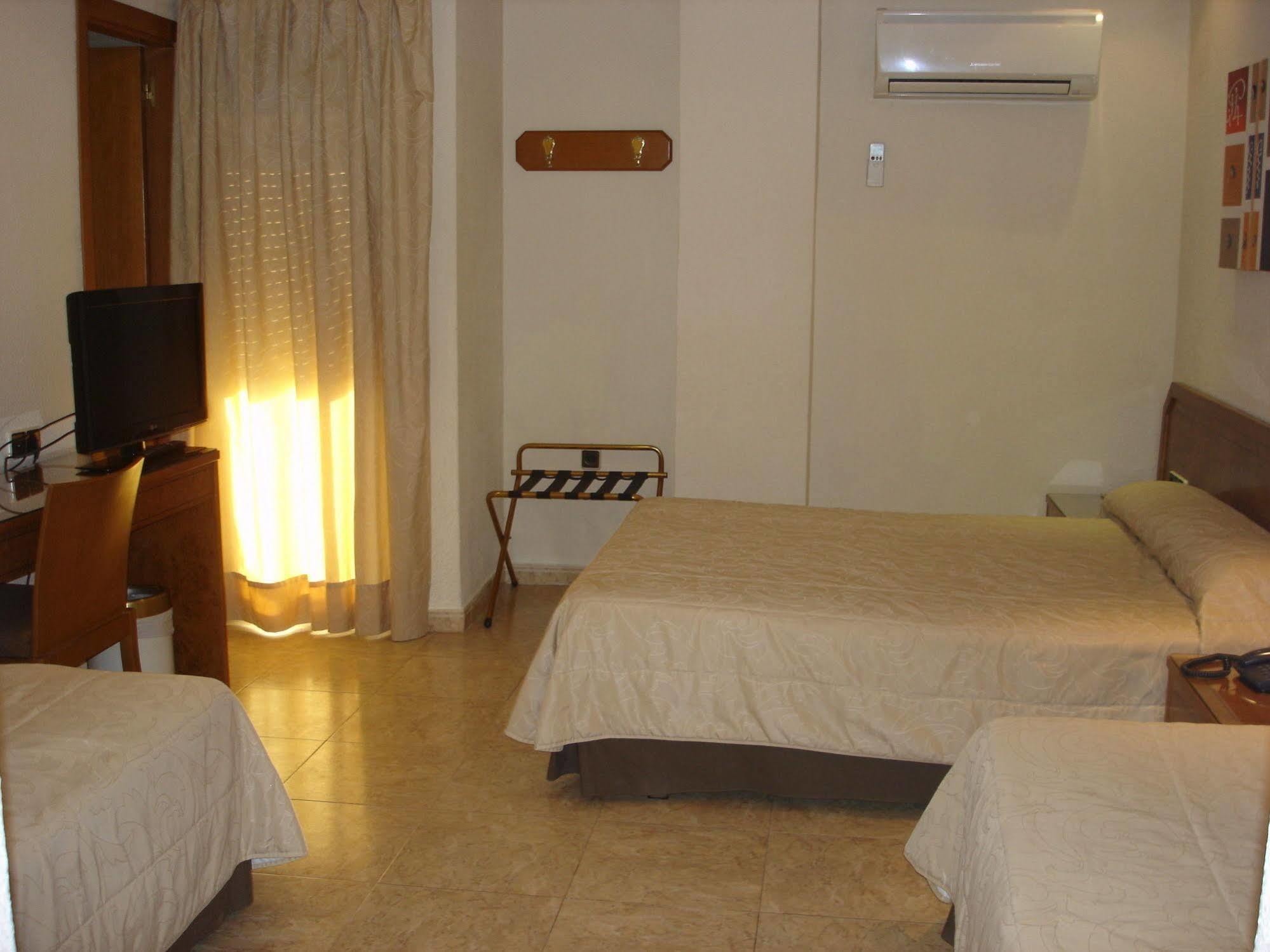 Hostal Moreno Silla Exterior photo